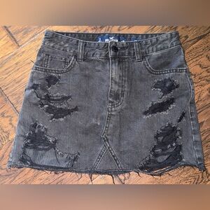 Hollister Black Distressed Denim Mini Skirt with Frayed Hem size 3/w26 High Rise